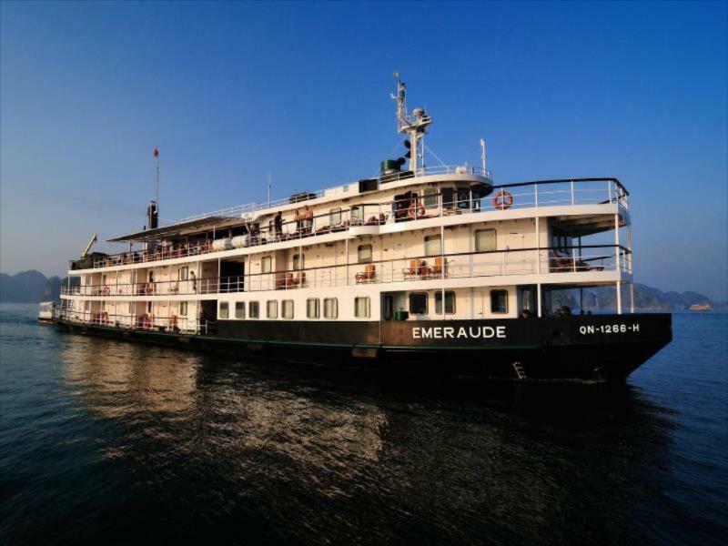 Hotel Emeraude Classic Cruises Hạ Long Exterior foto