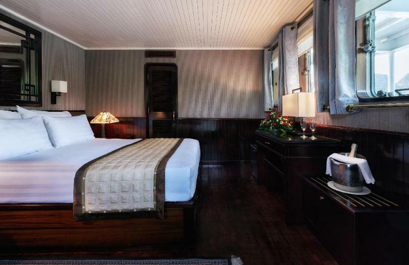 Hotel Emeraude Classic Cruises Hạ Long Exterior foto