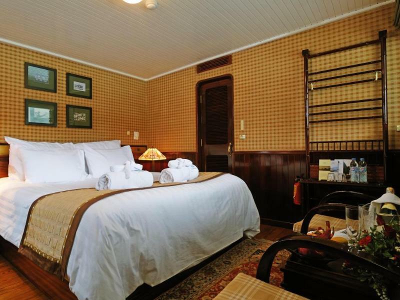 Hotel Emeraude Classic Cruises Hạ Long Exterior foto